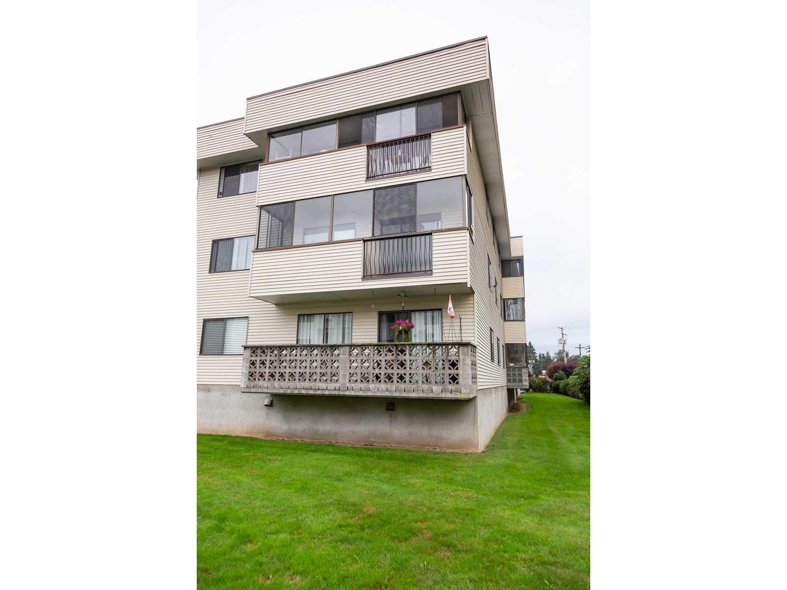 205 33369 Old Yale Road, Abbotsford, British Columbia  V2S 2J6 - Photo 4 - R2984240