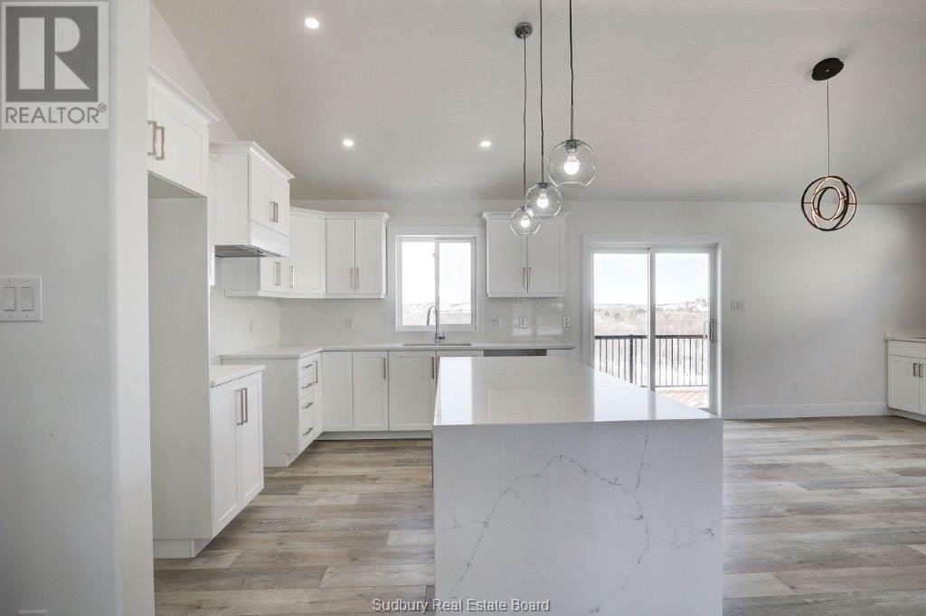 Property at 17 Mira image 3