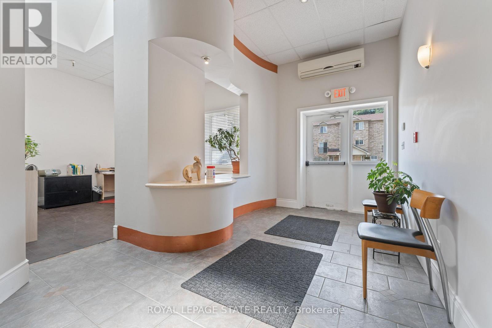 455 Cumberland Avenue, Hamilton, Ontario  L8M 2A8 - Photo 12 - X12053624