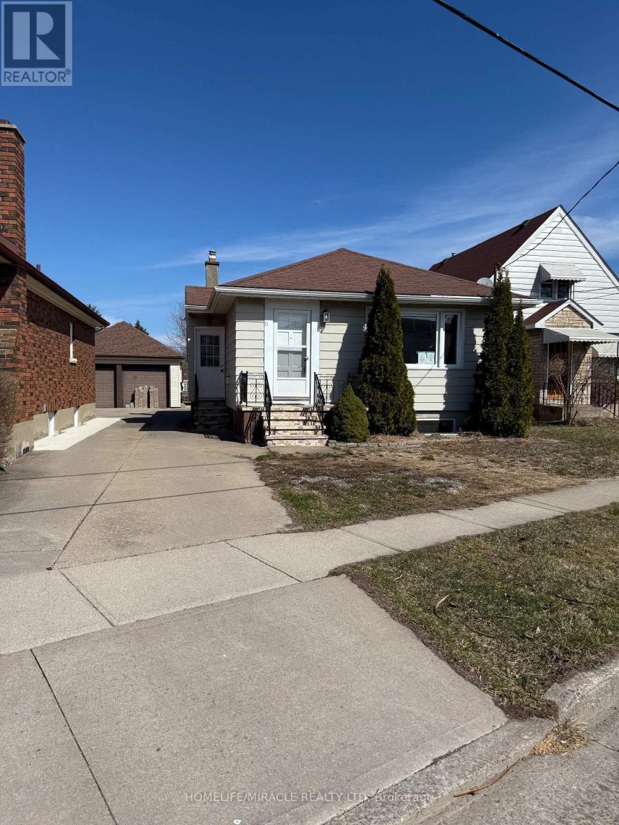 Property at 11 GARNET STREET image 1