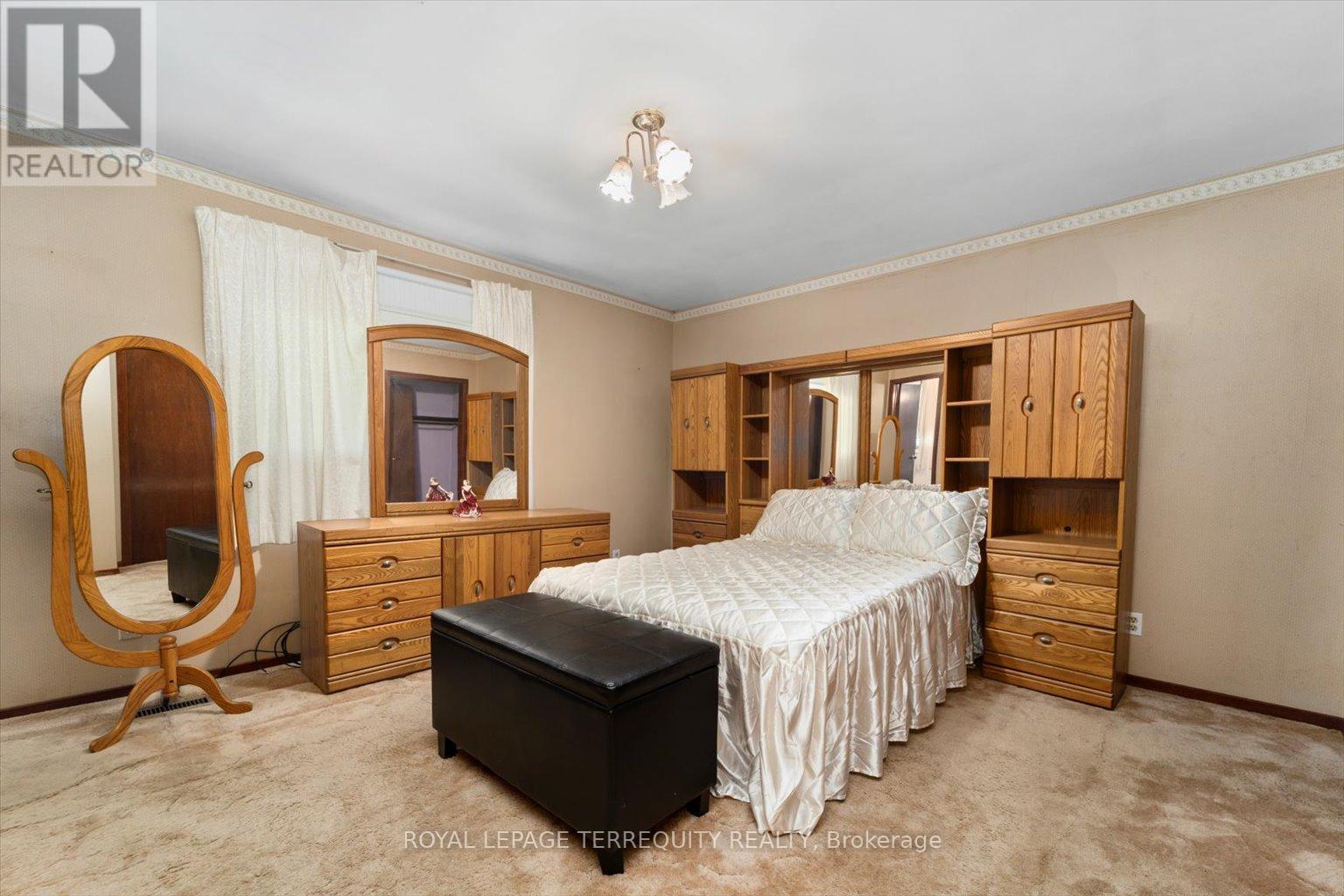 1098 15th Side Road, New Tecumseth, Ontario  L0G 1T0 - Photo 22 - N12053760