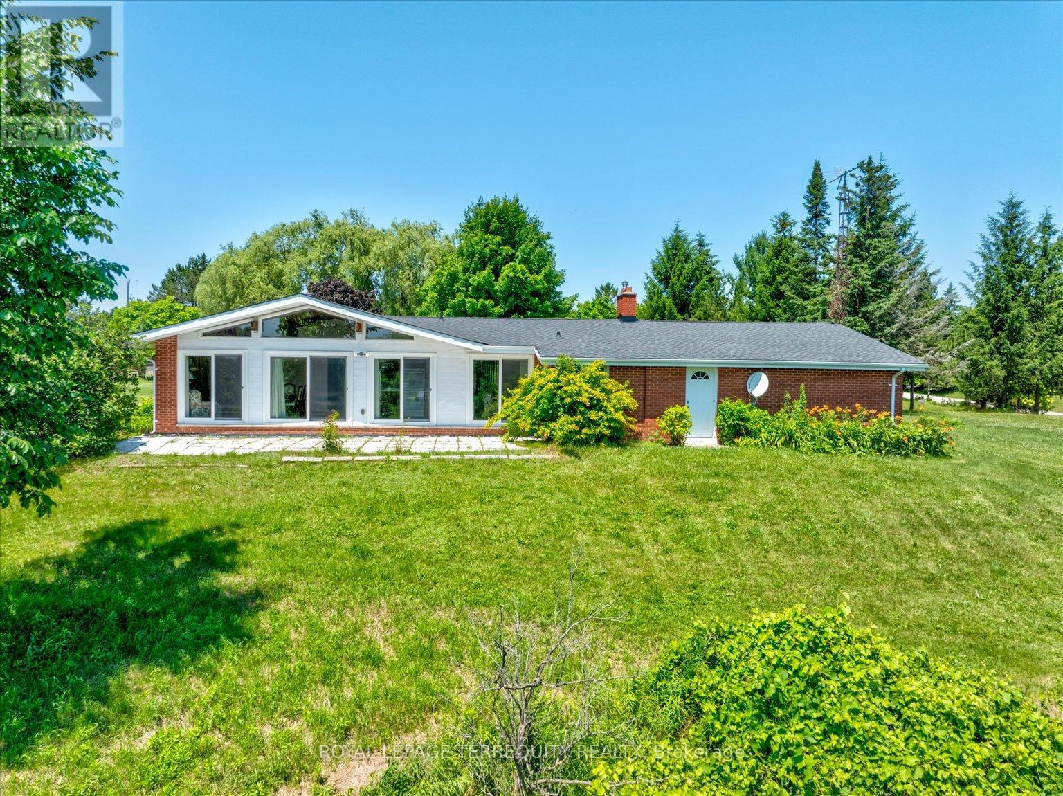 1098 15th Side Road, New Tecumseth, Ontario  L0G 1T0 - Photo 28 - N12053760