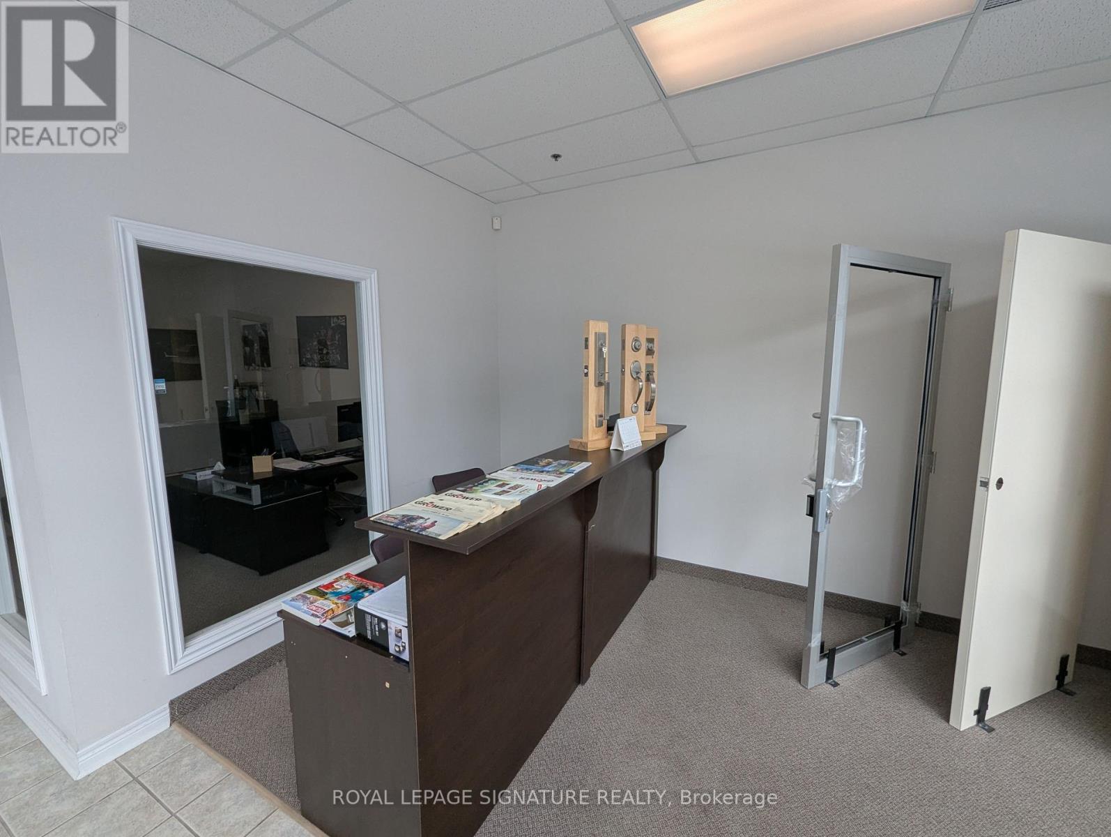 Unit E - 570 Bryne Drive, Barrie, Ontario  L4N 9P6 - Photo 4 - S12053833