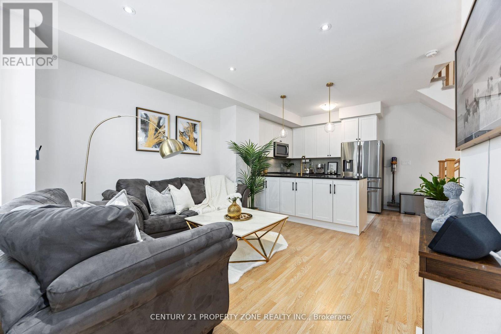 24 - 18 Applewood Lane, Toronto, Ontario  M9C 0C1 - Photo 4 - W12053744