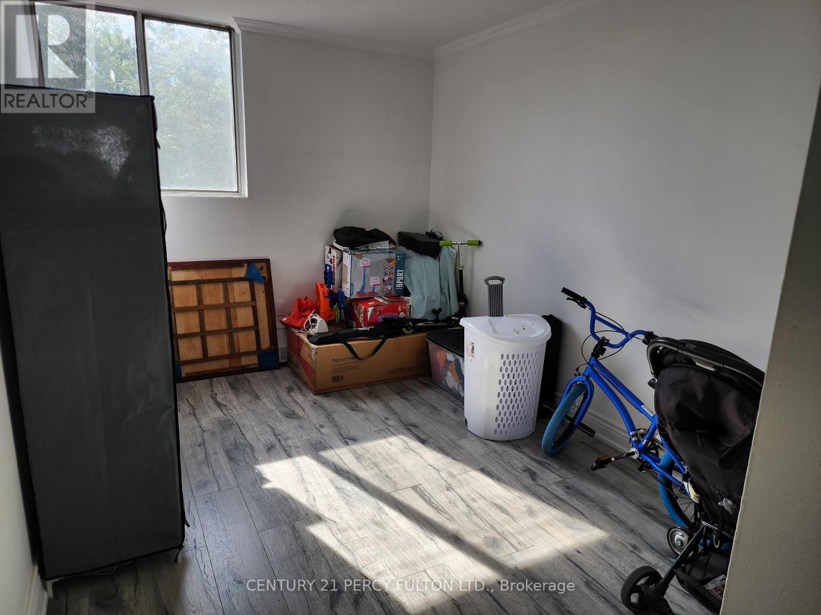 412 - 100 Dundalk Drive, Toronto, Ontario  M1P 4V2 - Photo 3 - W12053776