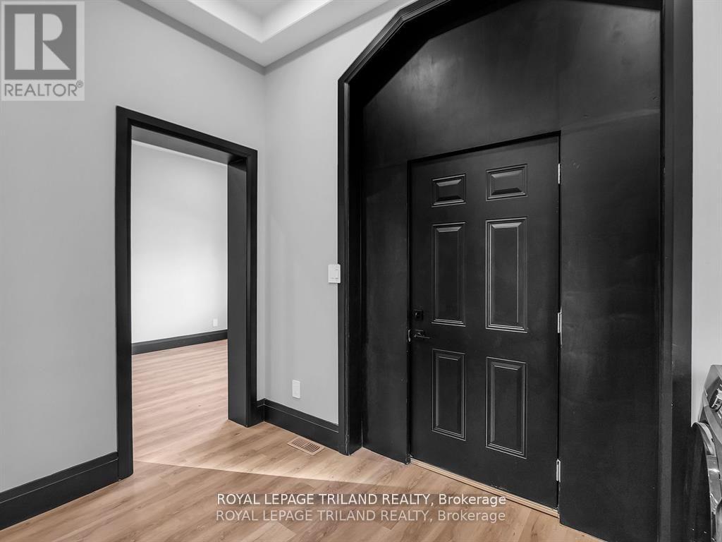 54 Stanley Street, London, Ontario  N6C 1B1 - Photo 3 - X12053898