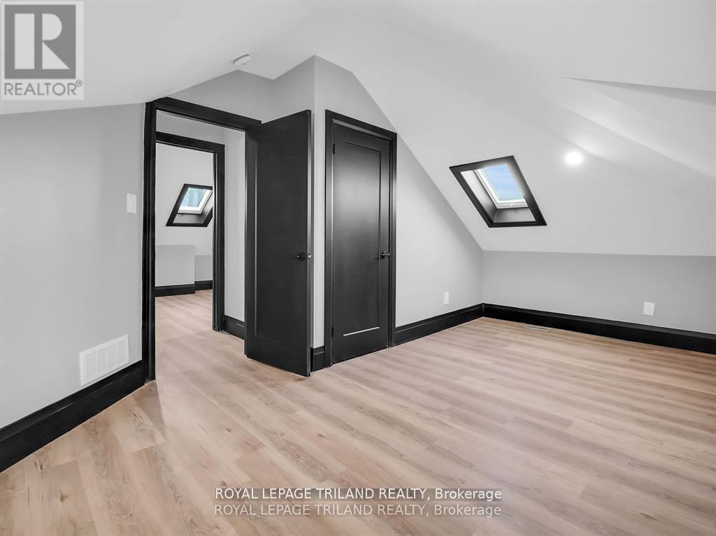 54 Stanley Street, London, Ontario  N6C 1B1 - Photo 32 - X12053898