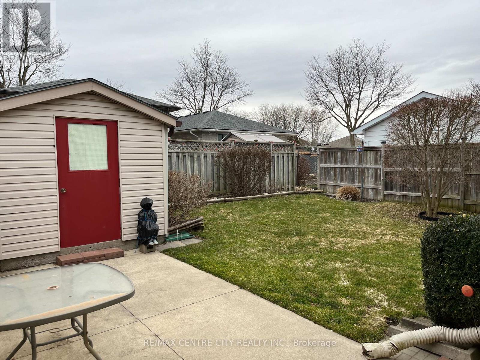Photo 15 of 17 for 71 Speight Crescent