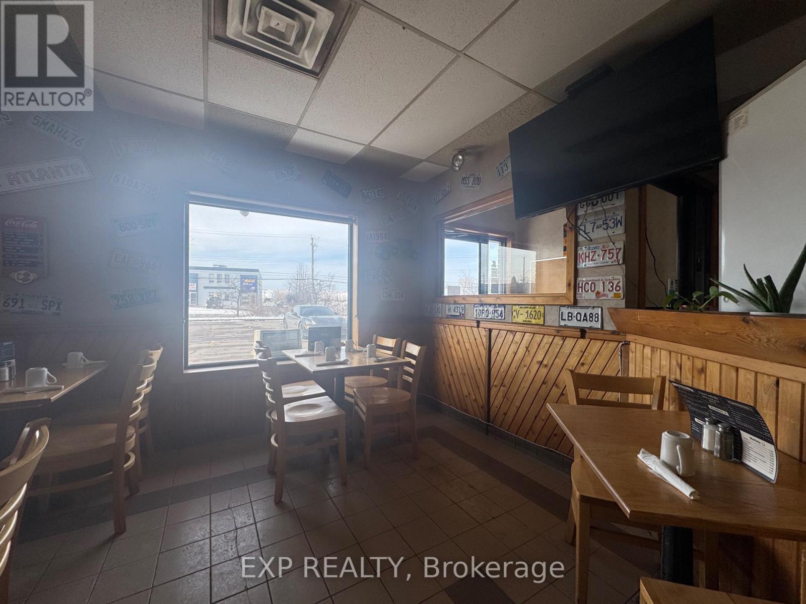 1188 Newmarket Street, Ottawa, Ontario  K1B 1A6 - Photo 17 - X12053862