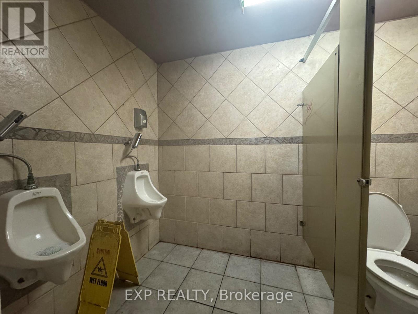 1188 Newmarket Street, Ottawa, Ontario  K1B 1A6 - Photo 32 - X12053862