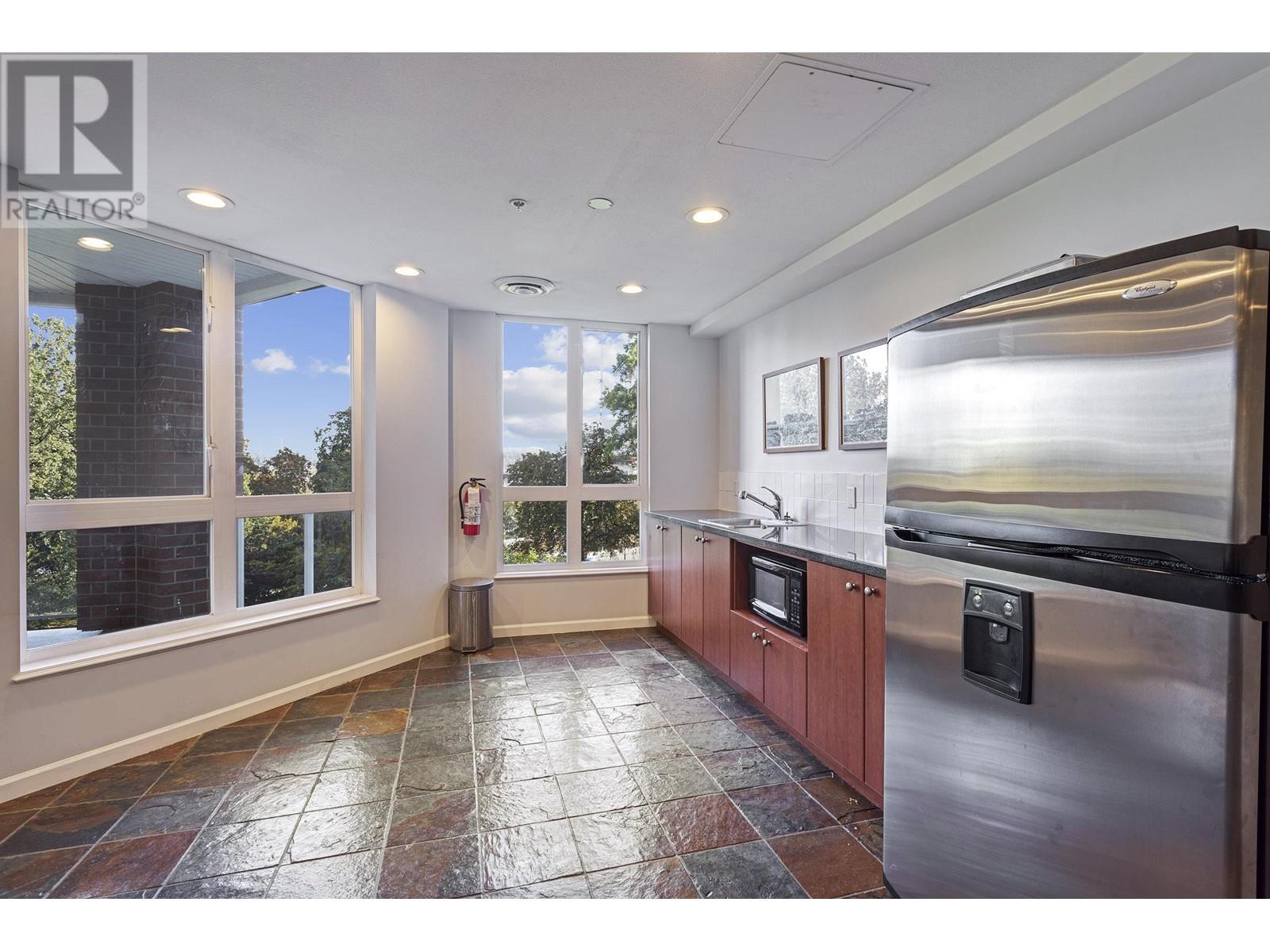 205 14 E Royal Avenue, New Westminster, British Columbia  V3L 5W5 - Photo 30 - R2984245
