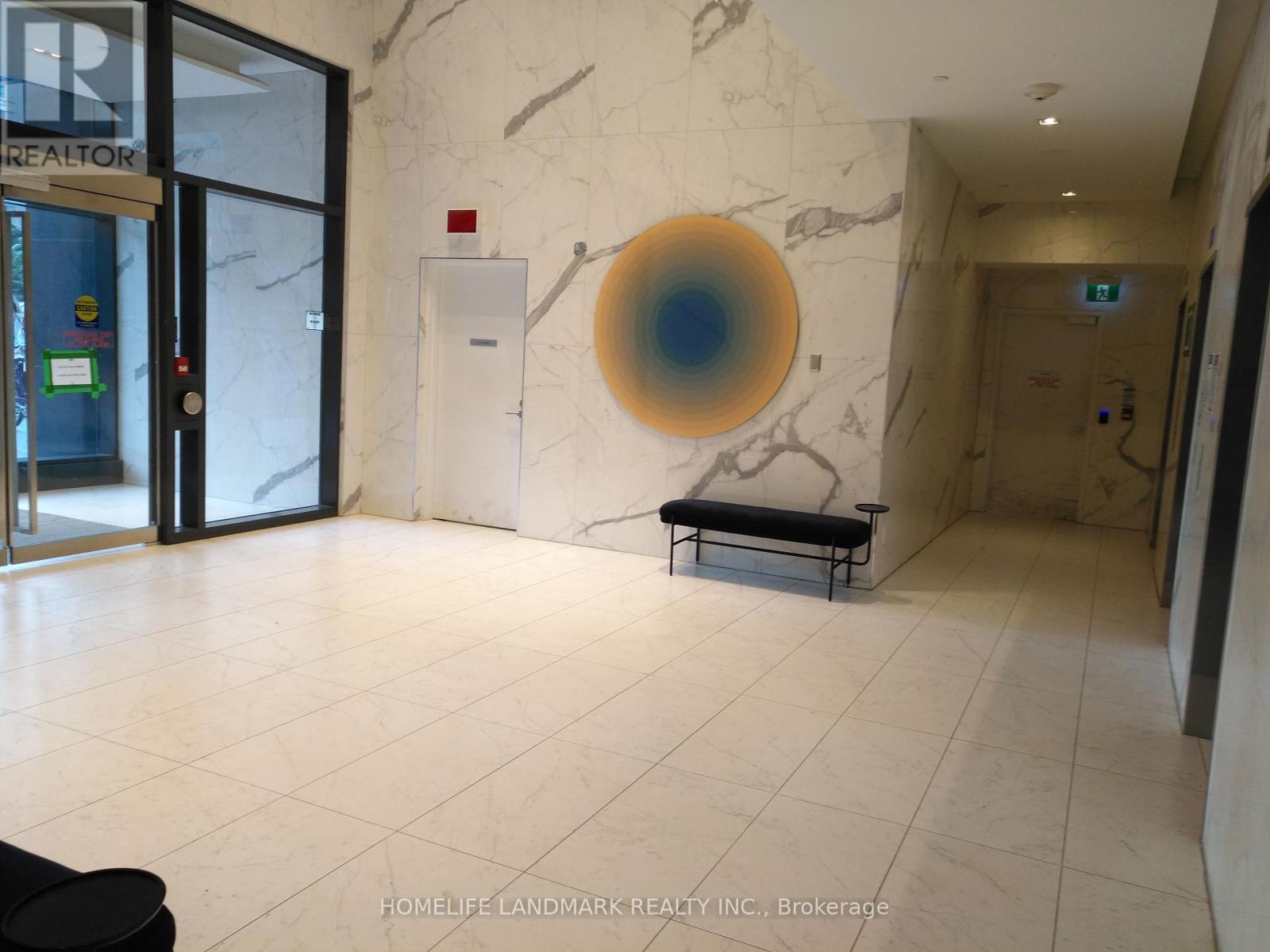 2711 - 251 Jarvis Street, Toronto, Ontario  M5B 0C3 - Photo 2 - C12053908