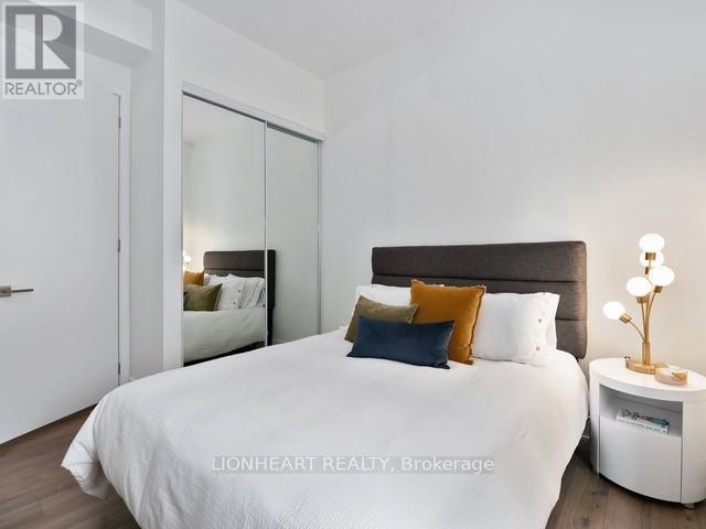 605 - 111 St Clair Avenue W, Toronto, Ontario  M4V 1N5 - Photo 15 - C12053926