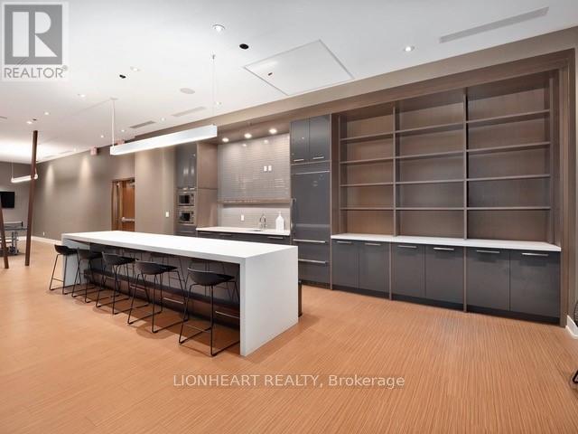 605 - 111 St Clair Avenue W, Toronto, Ontario  M4V 1N5 - Photo 26 - C12053926