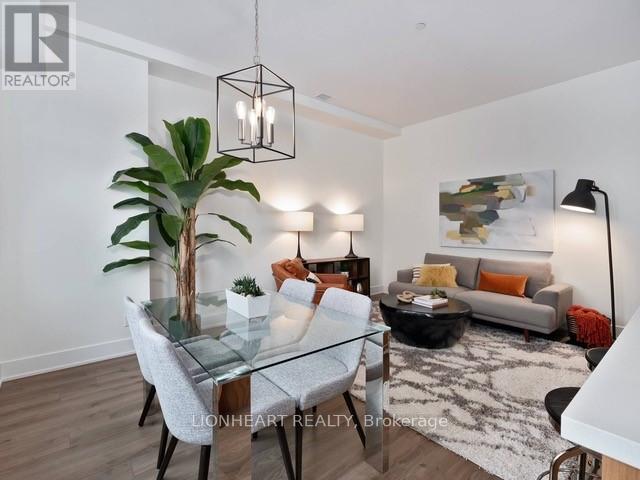 605 - 111 St Clair Avenue W, Toronto, Ontario  M4V 1N5 - Photo 4 - C12053926