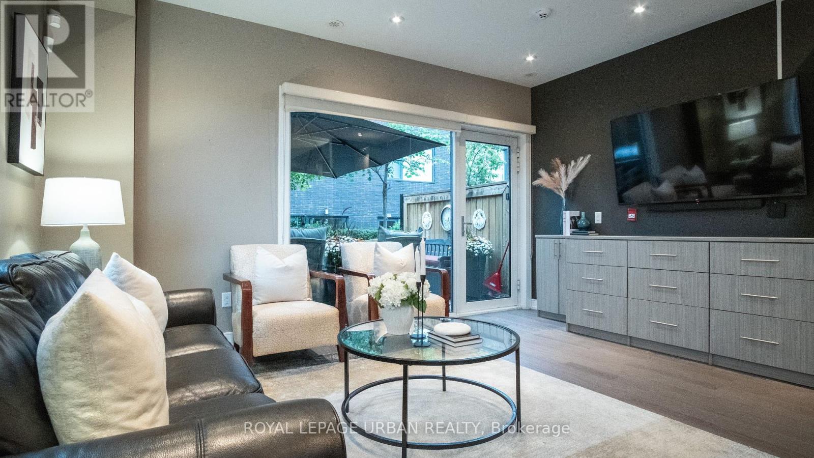 Property at 207A MANNING AVENUE image 3