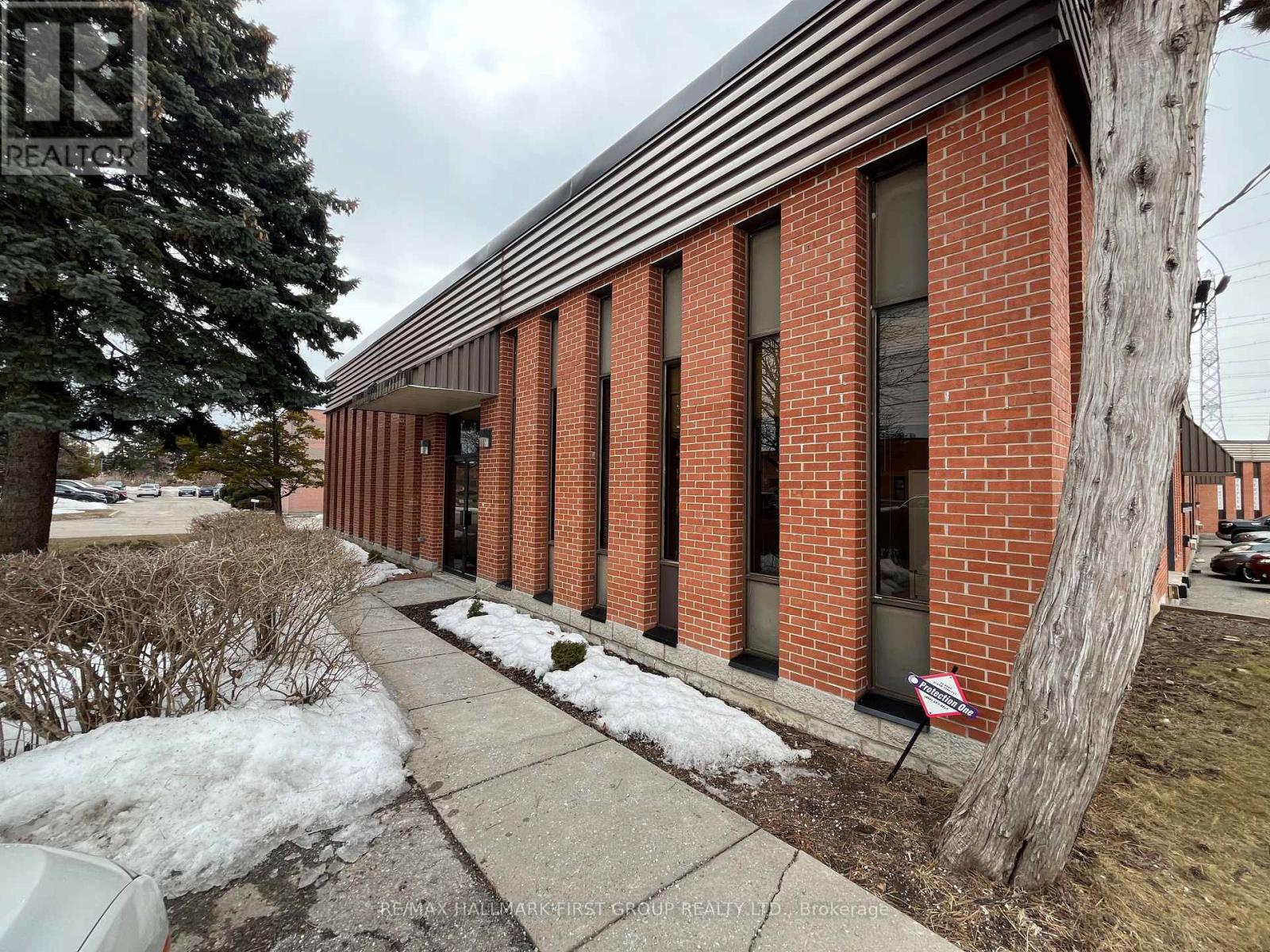 1 - 926 DILLINGHAM ROAD, Pickering, Ontario