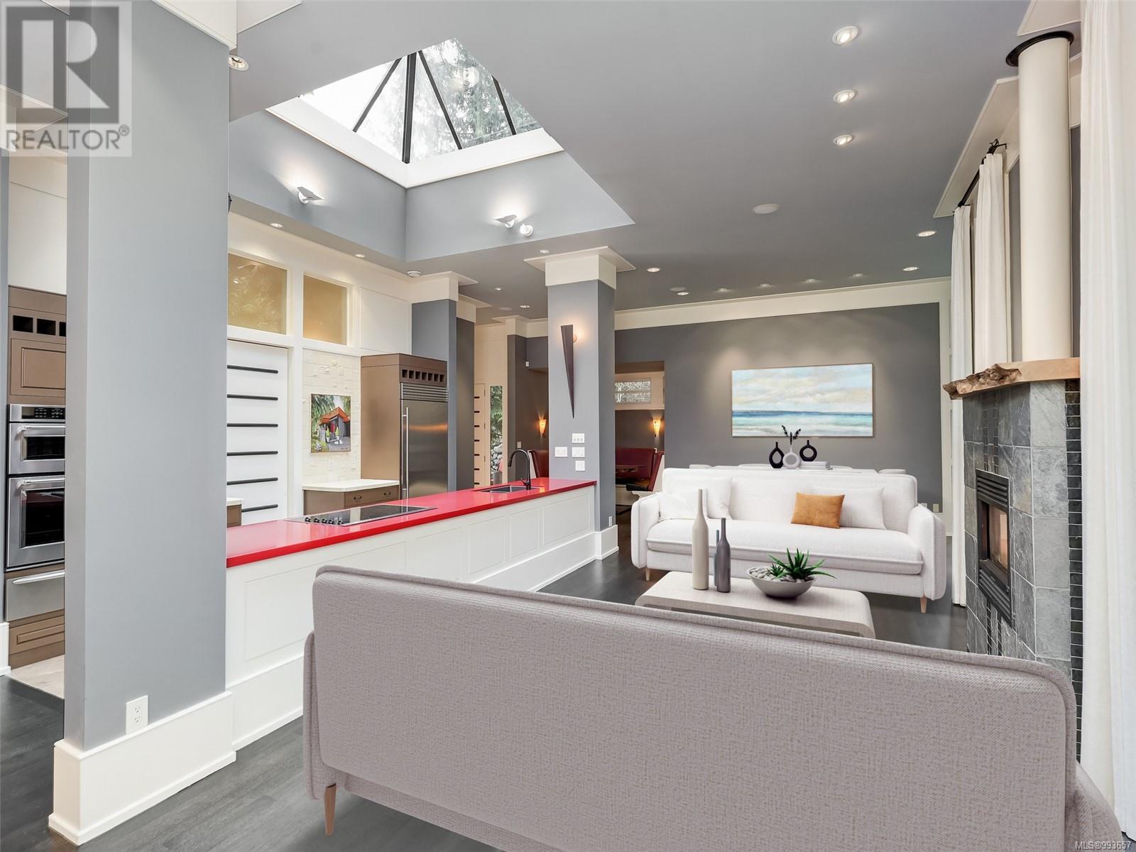 Property at 5294 Deerpath Rd image 4