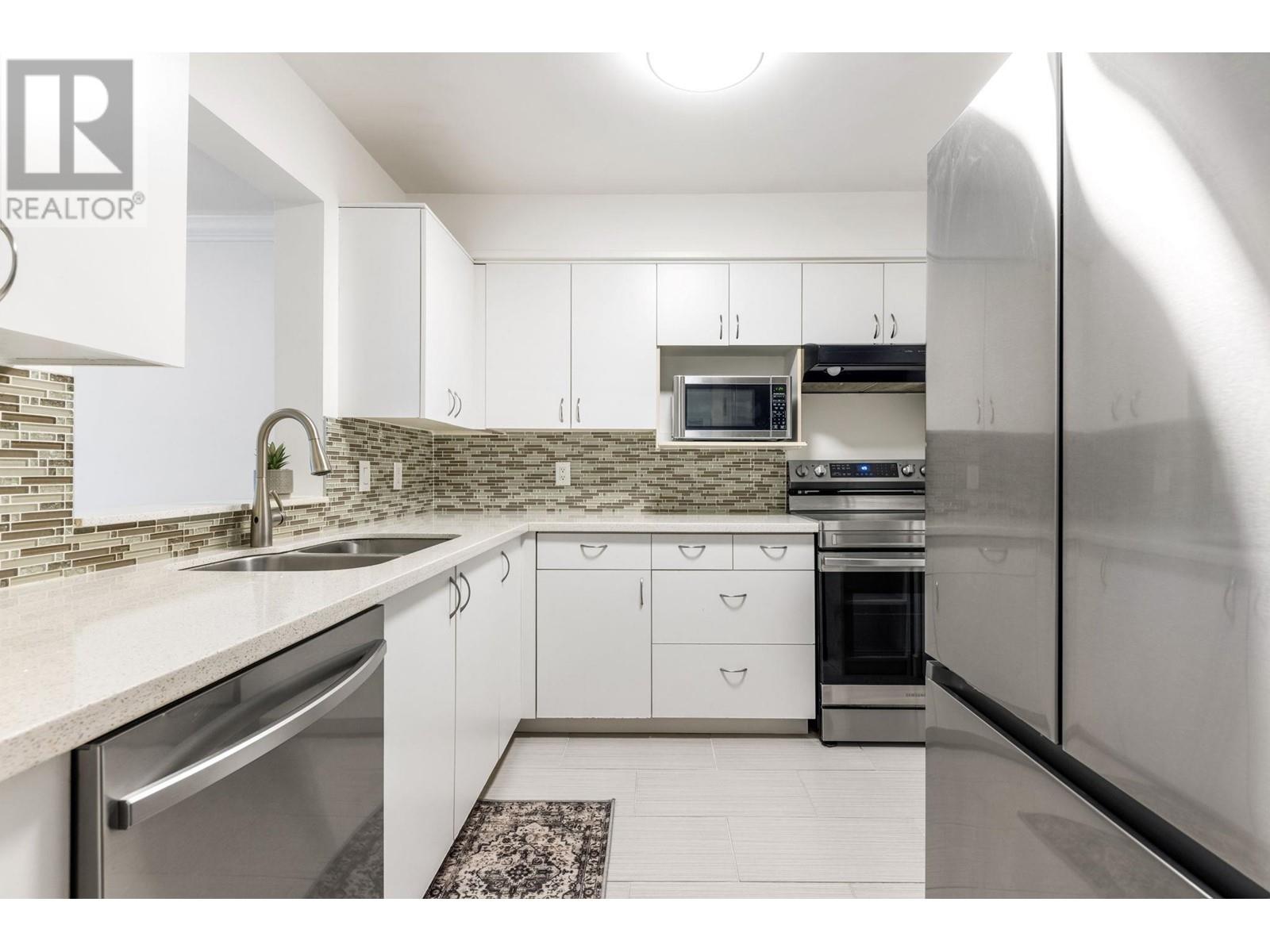 212 6820 Rumble Street, Burnaby, British Columbia  V5E 4H9 - Photo 5 - R2978322