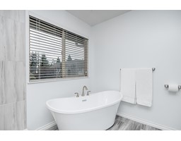6069 169 STREET, Surrey property photo listing R2983984 for sale