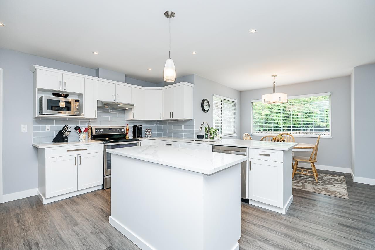 6069 169 Street, Surrey, British Columbia  V3S 8X5 - Photo 8 - R2983984