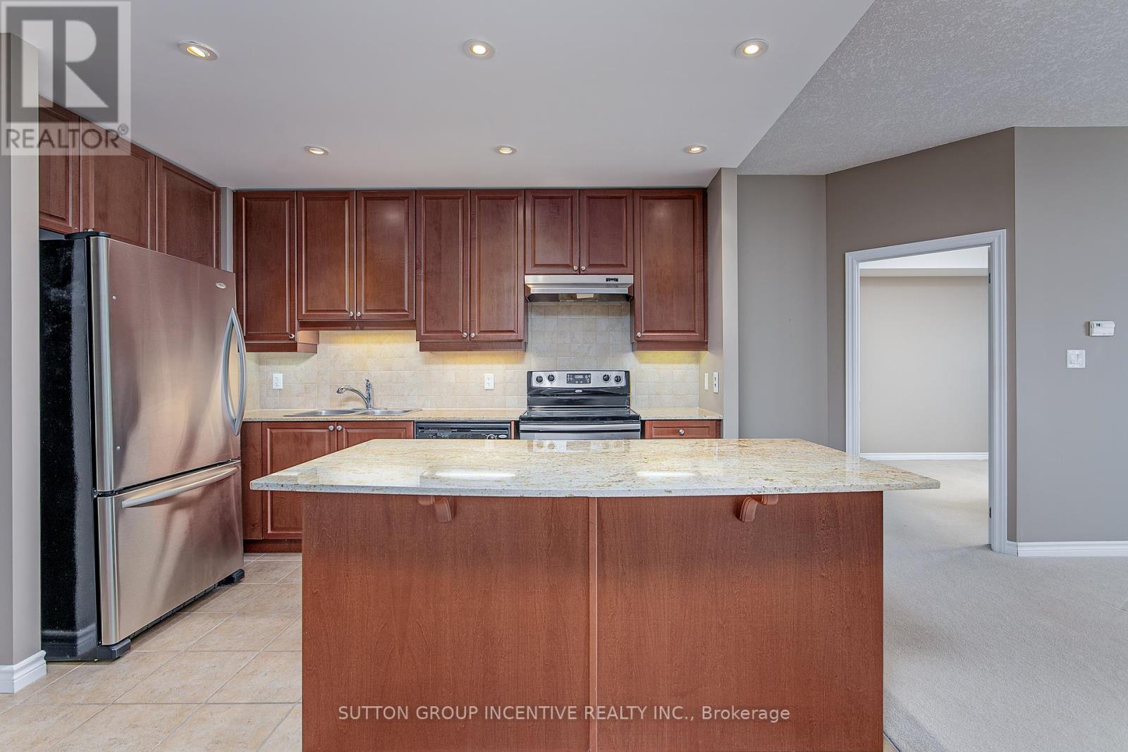 505 - 37 Ellen Street, Barrie, Ontario  L4N 4G2 - Photo 8 - S11972025