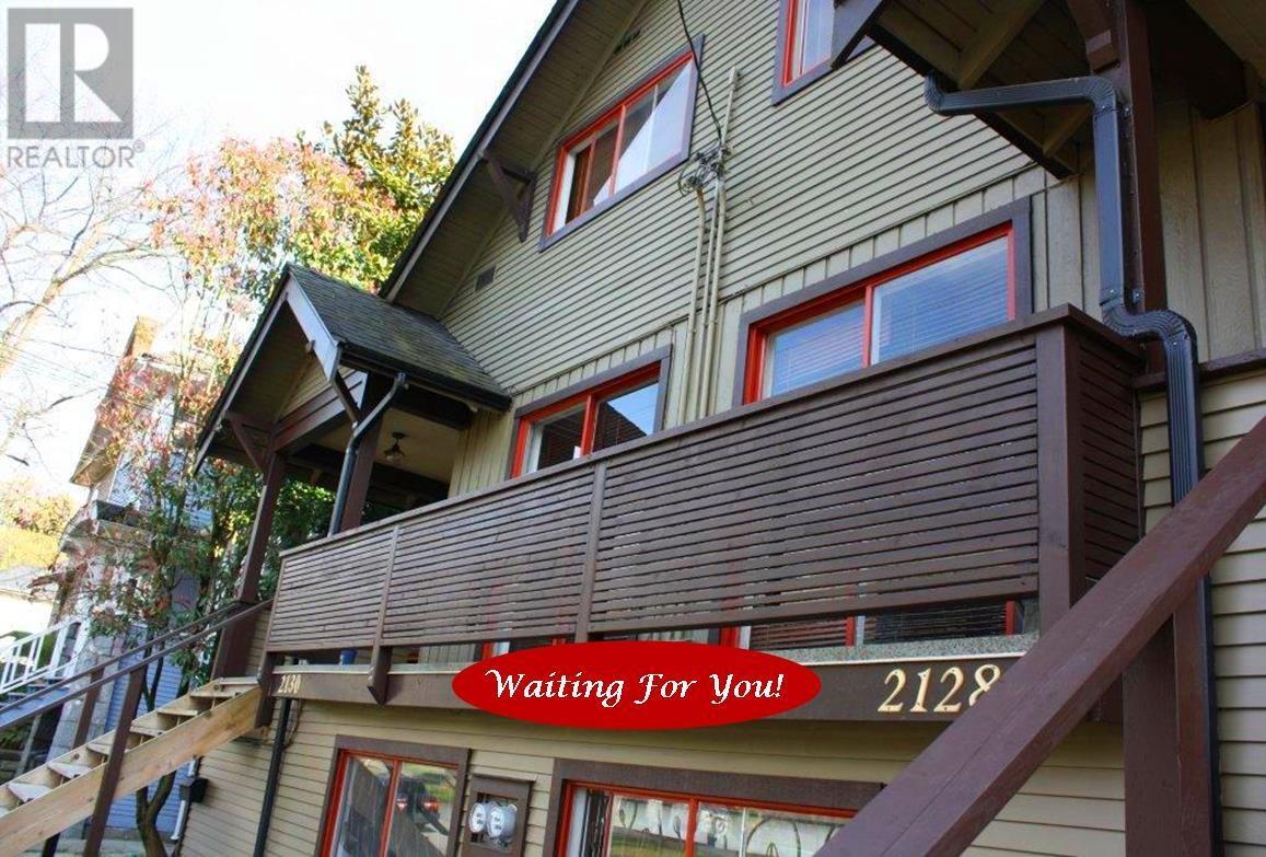 Property at 2128 E PENDER STREET image 2