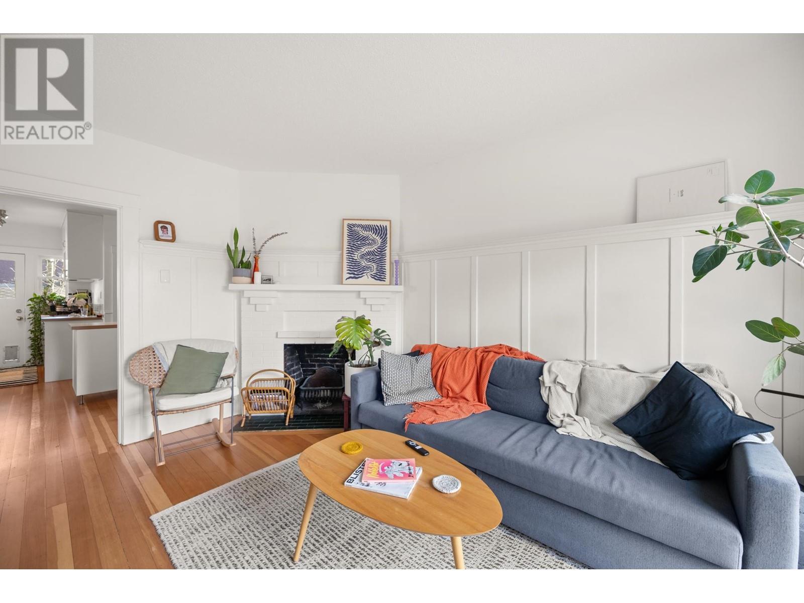 Property at 2128 E PENDER STREET image 4