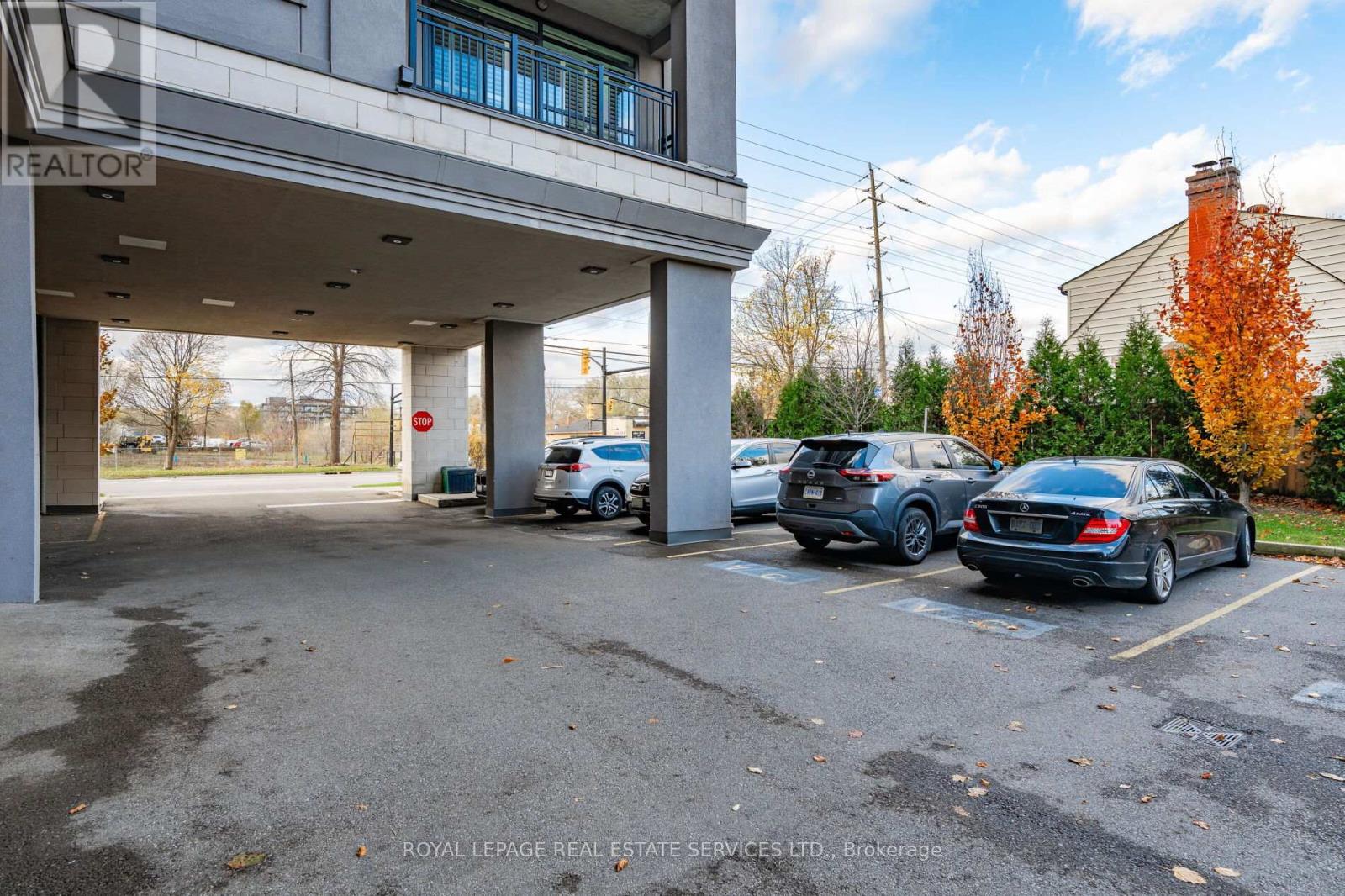 102 - 34 Plains Road E, Burlington, Ontario  L7T 0B9 - Photo 14 - W12053870