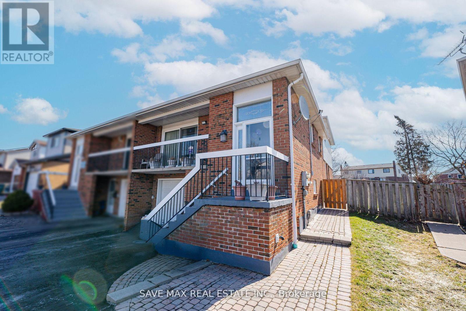 Property at 12 HISTON CRESCENT image 2