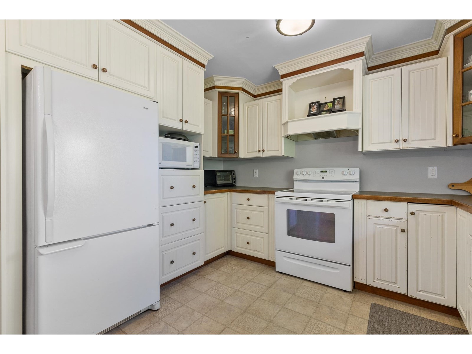Property at 6576 RIVERSIDE STREET image 5