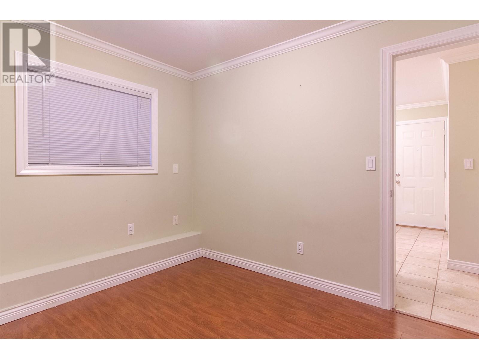 Listing Picture 30 of 40 : 1150 E 41ST AVENUE, Vancouver / 溫哥華 - 魯藝地產 Yvonne Lu Group - MLS Medallion Club Member