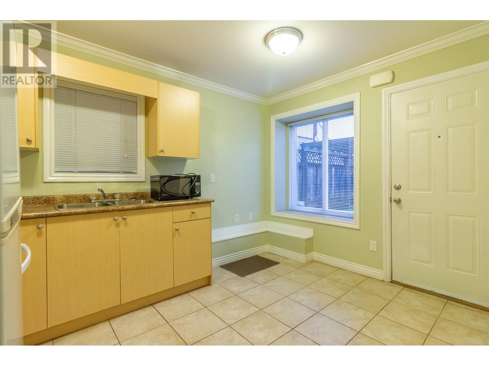 Listing Picture 29 of 40 : 1150 E 41ST AVENUE, Vancouver / 溫哥華 - 魯藝地產 Yvonne Lu Group - MLS Medallion Club Member