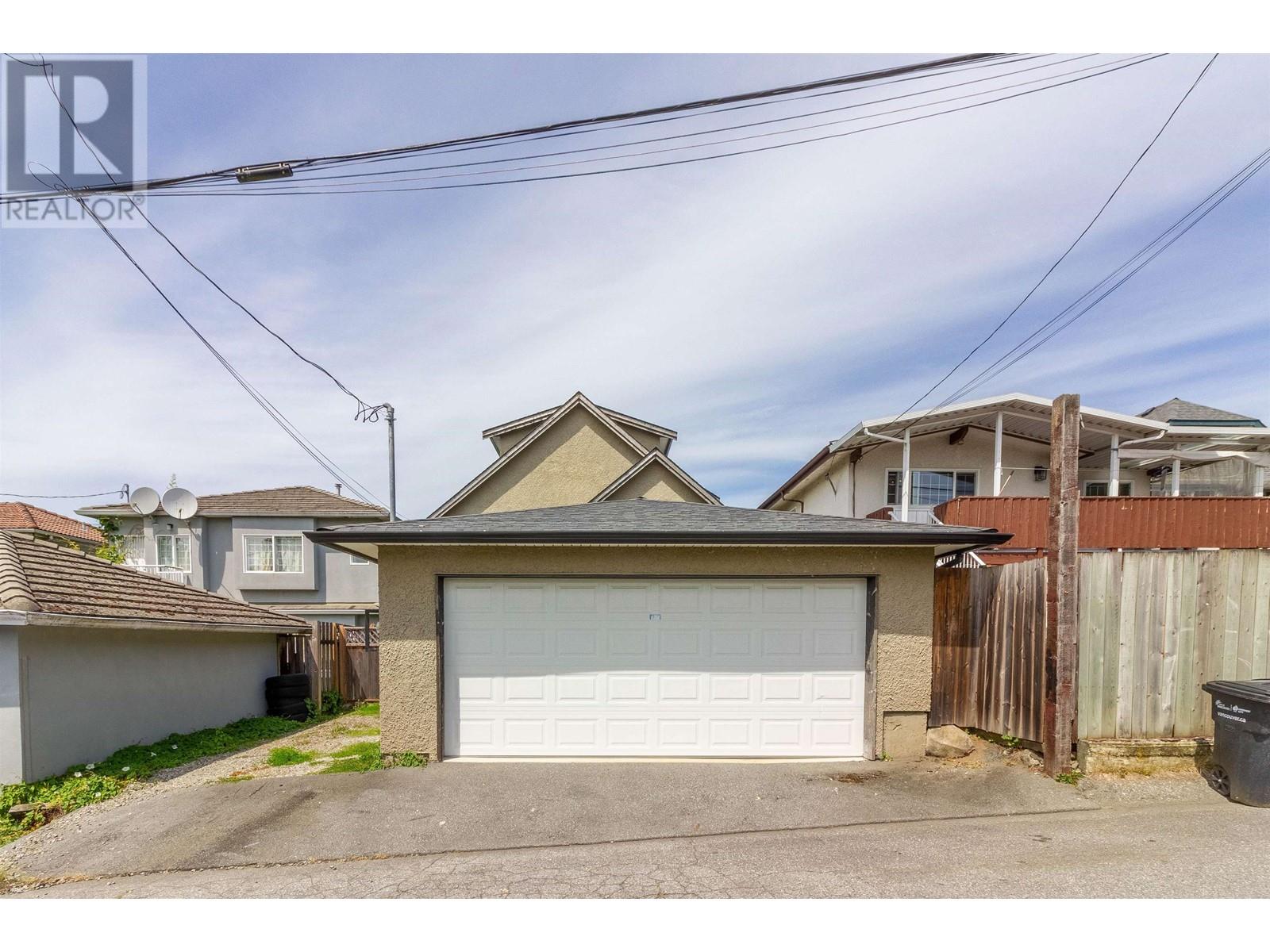 Listing Picture 37 of 40 : 1150 E 41ST AVENUE, Vancouver / 溫哥華 - 魯藝地產 Yvonne Lu Group - MLS Medallion Club Member