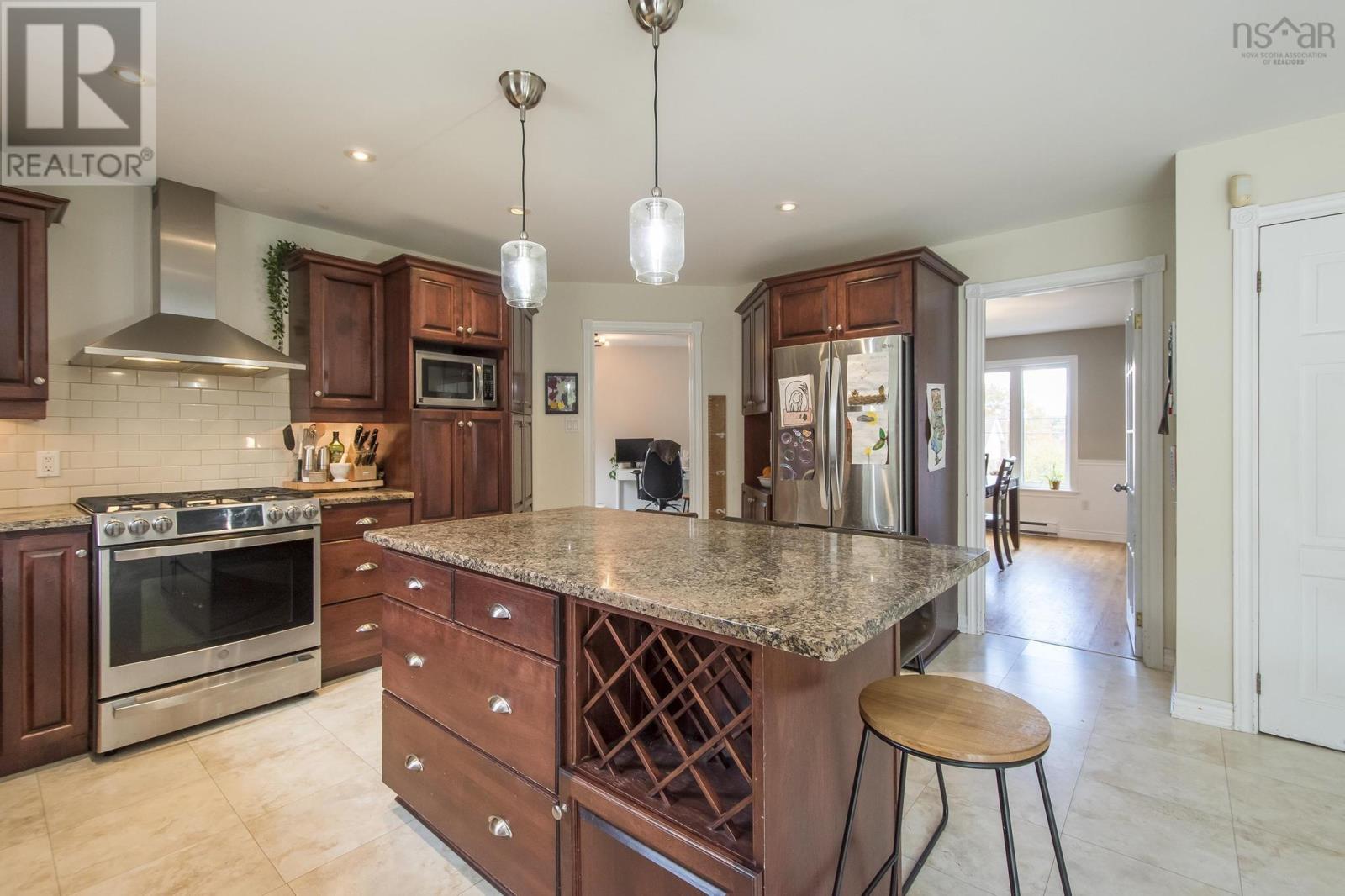 94 Lakeshire Crescent, Dartmouth, Nova Scotia  B2V 2N8 - Photo 10 - 202506407