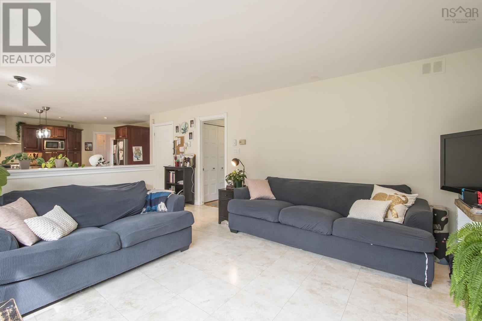 94 Lakeshire Crescent, Dartmouth, Nova Scotia  B2V 2N8 - Photo 13 - 202506407