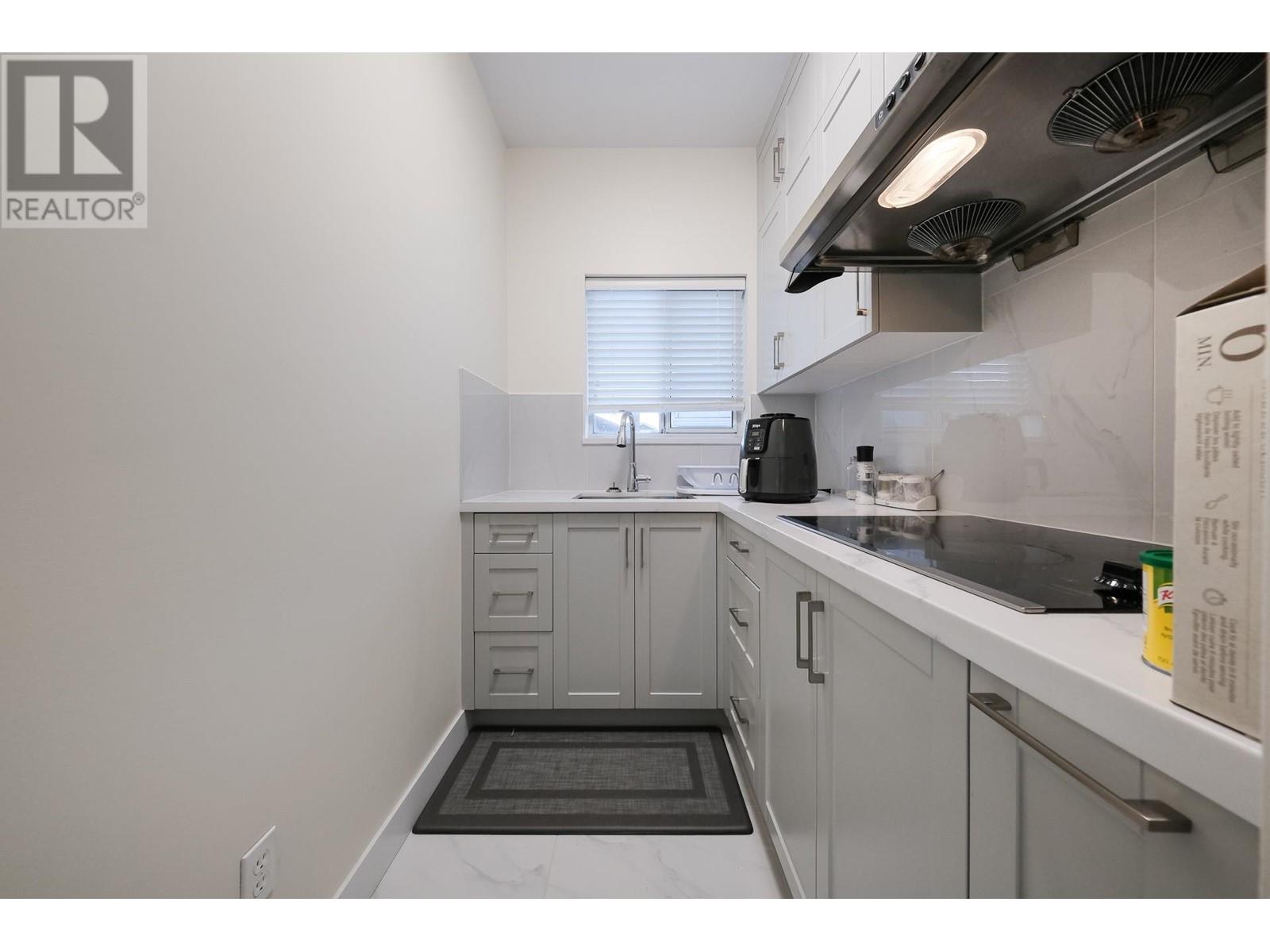6488 Dumfries Street, Vancouver, British Columbia  V5P 3B4 - Photo 12 - R2983814