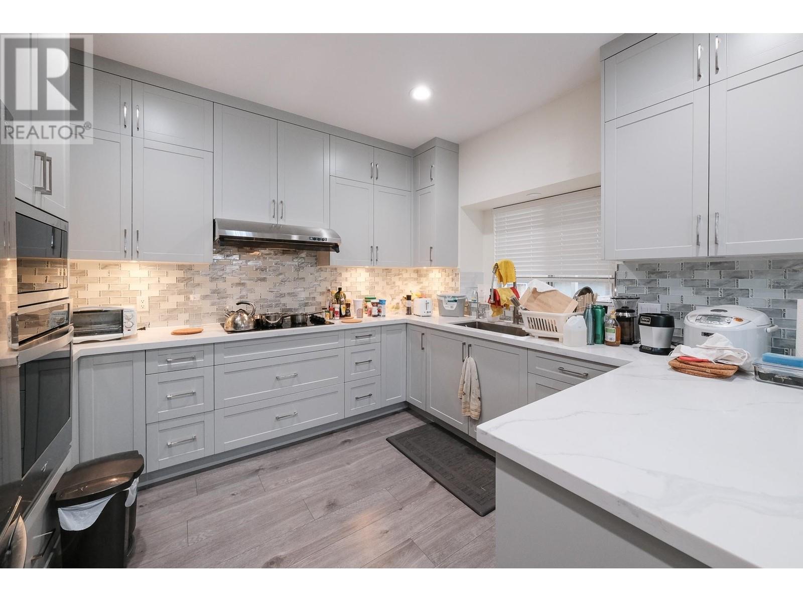 6488 Dumfries Street, Vancouver, British Columbia  V5P 3B4 - Photo 9 - R2983814