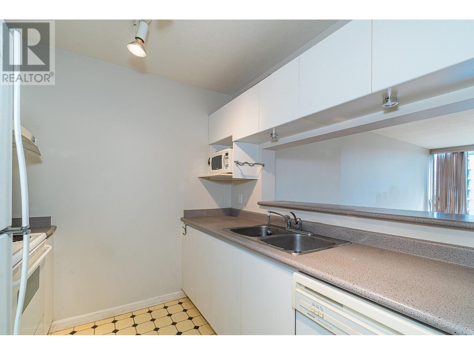 1702 5189 Gaston Street, Vancouver, British Columbia  V5R 6C7 - Photo 3 - R2983950