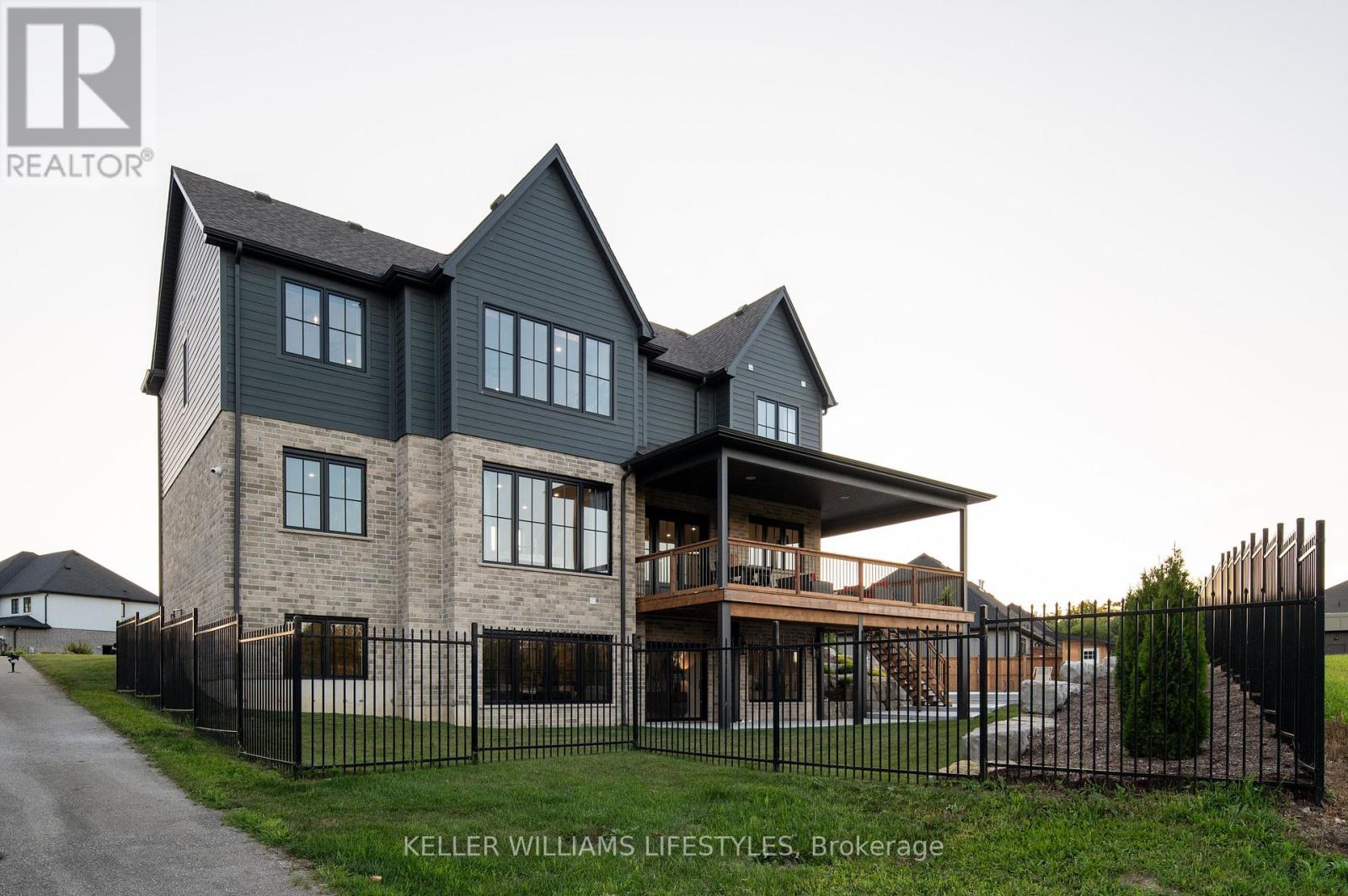 202 - 9861 Glendon Drive, Middlesex Centre, Ontario  N0L 1R0 - Photo 28 - X12054085