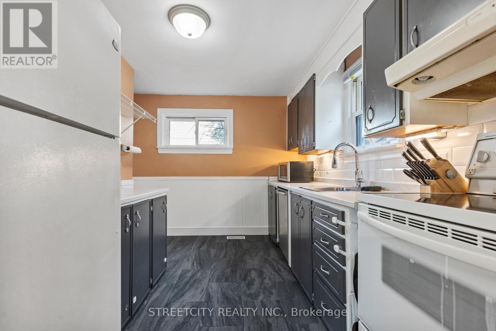 23 Dunkirk Drive, St. Thomas, Ontario  N5R 1R9 - Photo 12 - X12054090