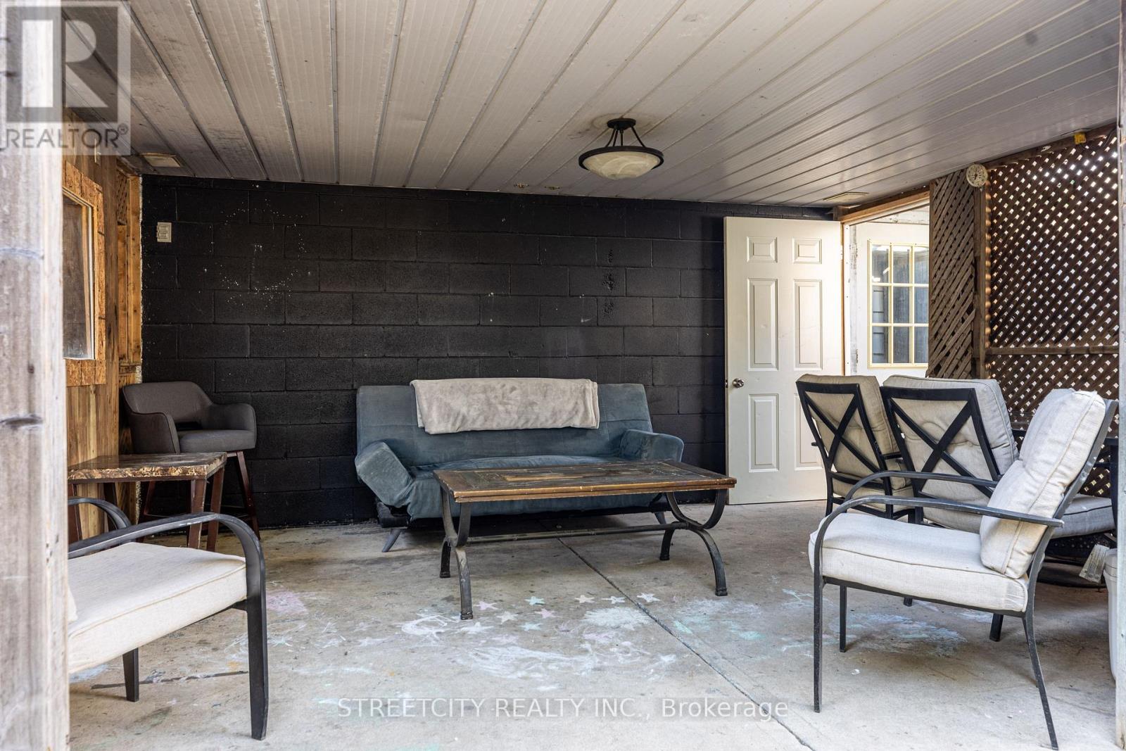 23 Dunkirk Drive, St. Thomas, Ontario  N5R 1R9 - Photo 23 - X12054090