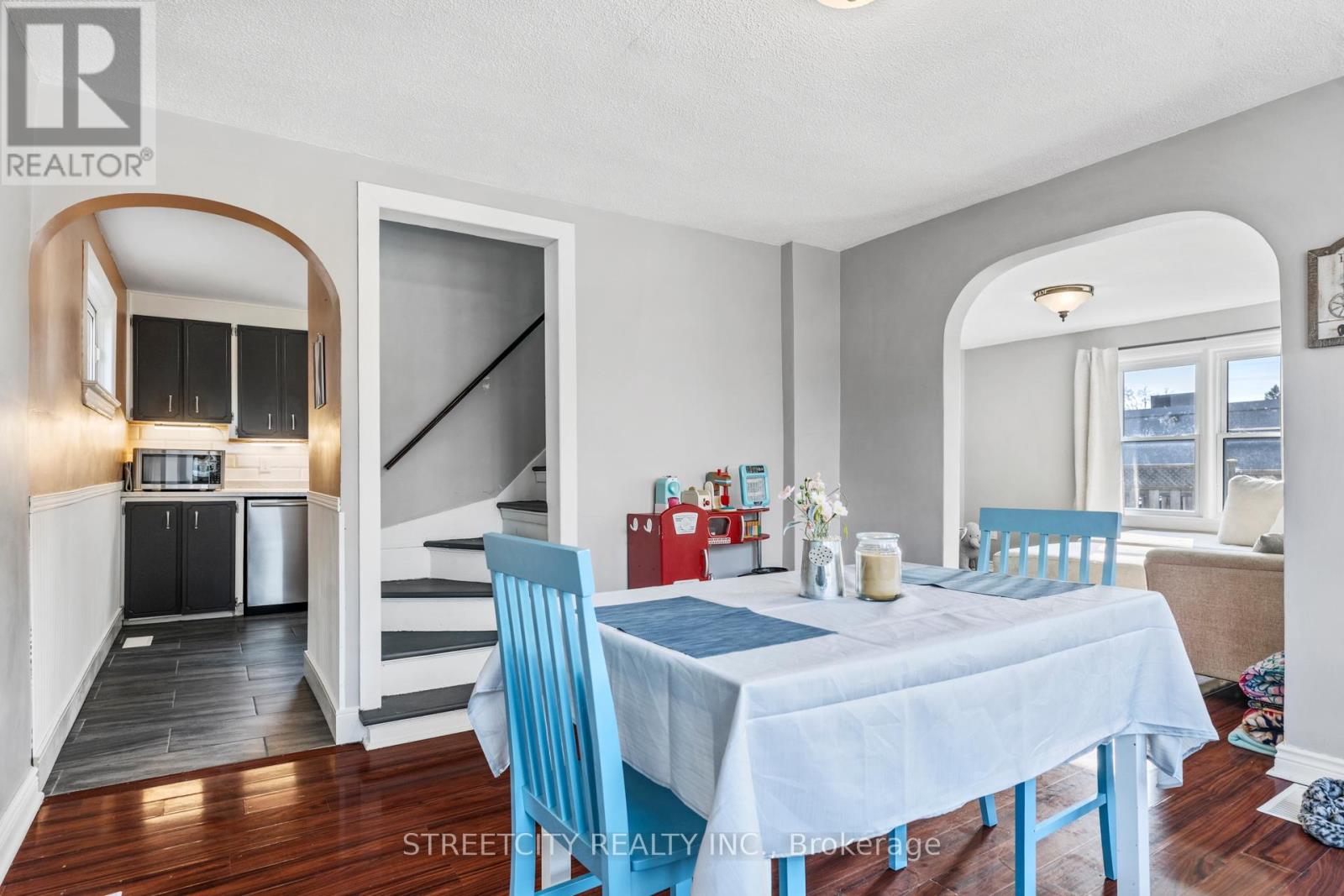 23 Dunkirk Drive, St. Thomas, Ontario  N5R 1R9 - Photo 8 - X12054090