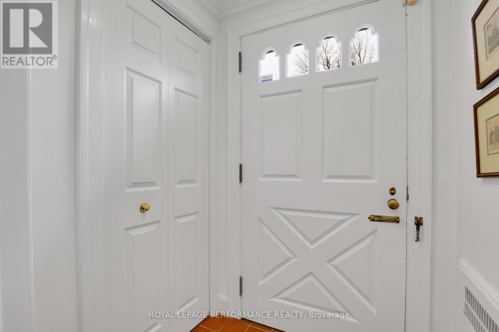 Property at 550 PICCADILLY AVENUE image 4