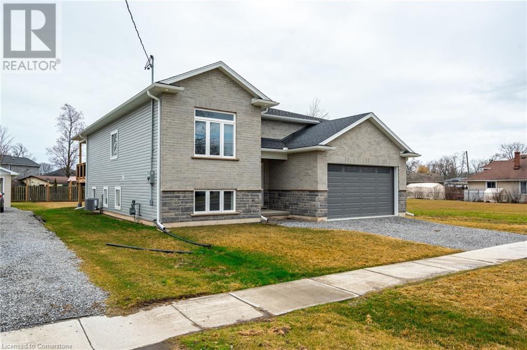 Property at 735 DOMINION Road image 3