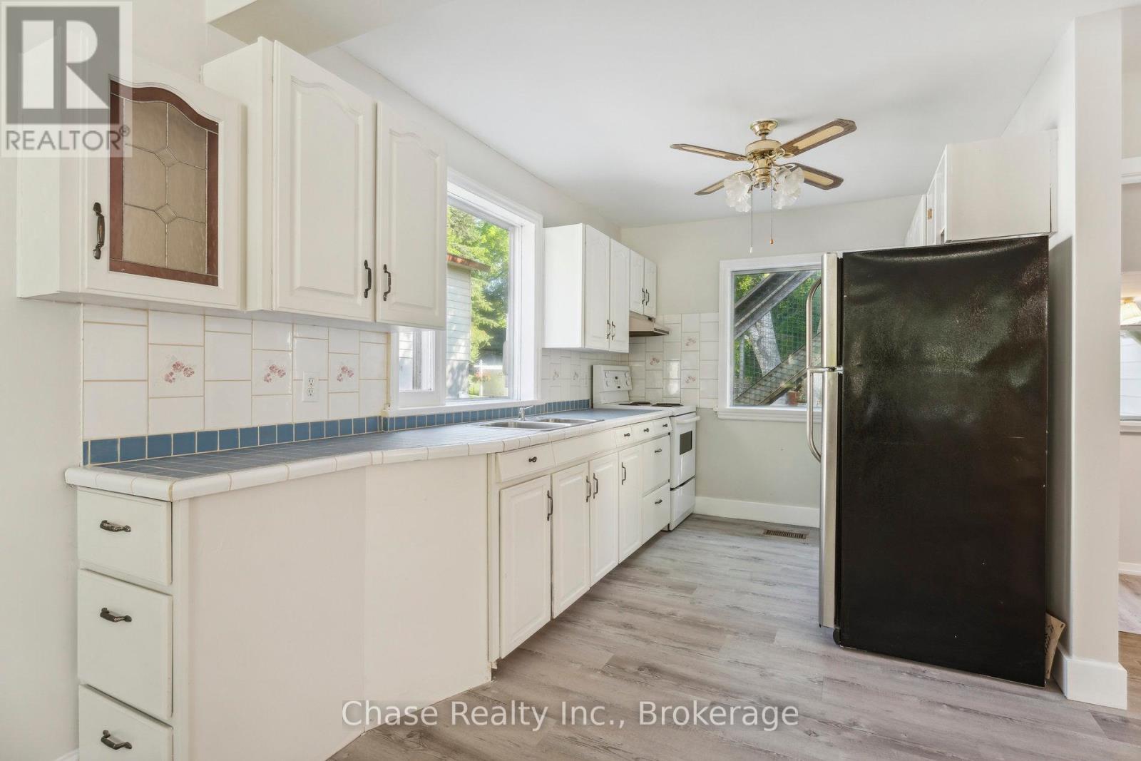 Property at 309 MANLY STREET image 5