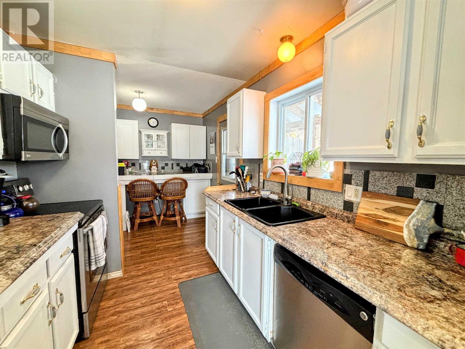 64 Hemlo Dr, Marathon, Ontario  P0T 2E0 - Photo 4 - TB250654
