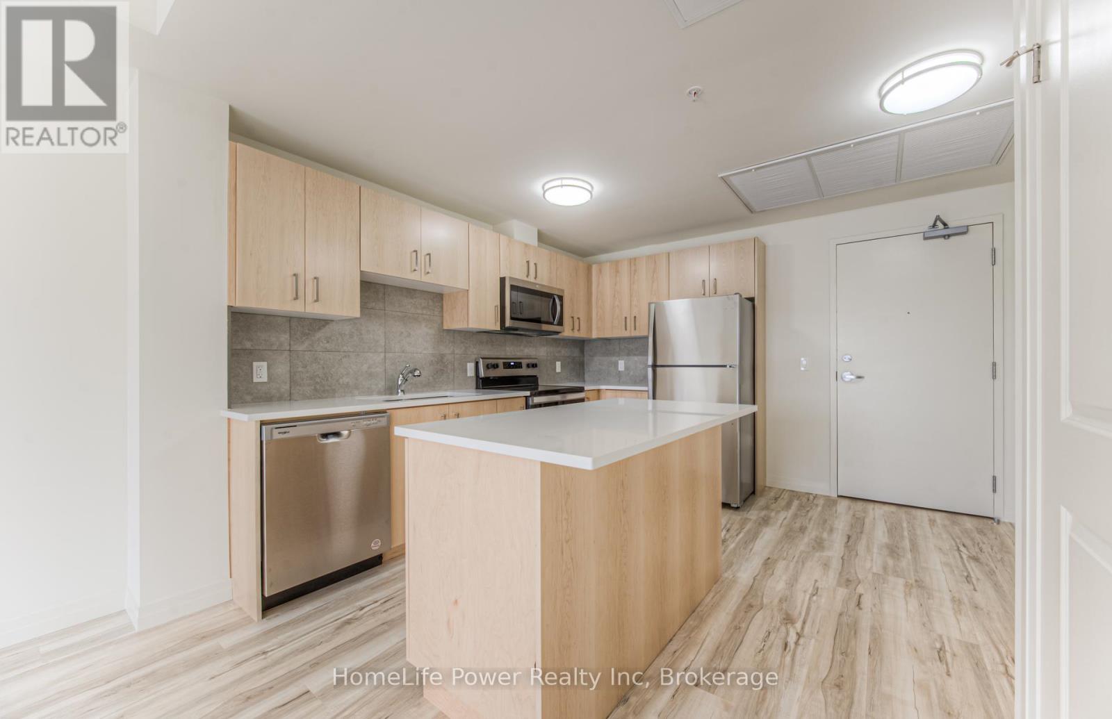 204 - 301 Westmount Road, Kitchener, Ontario  N2M 5M9 - Photo 18 - X12053998