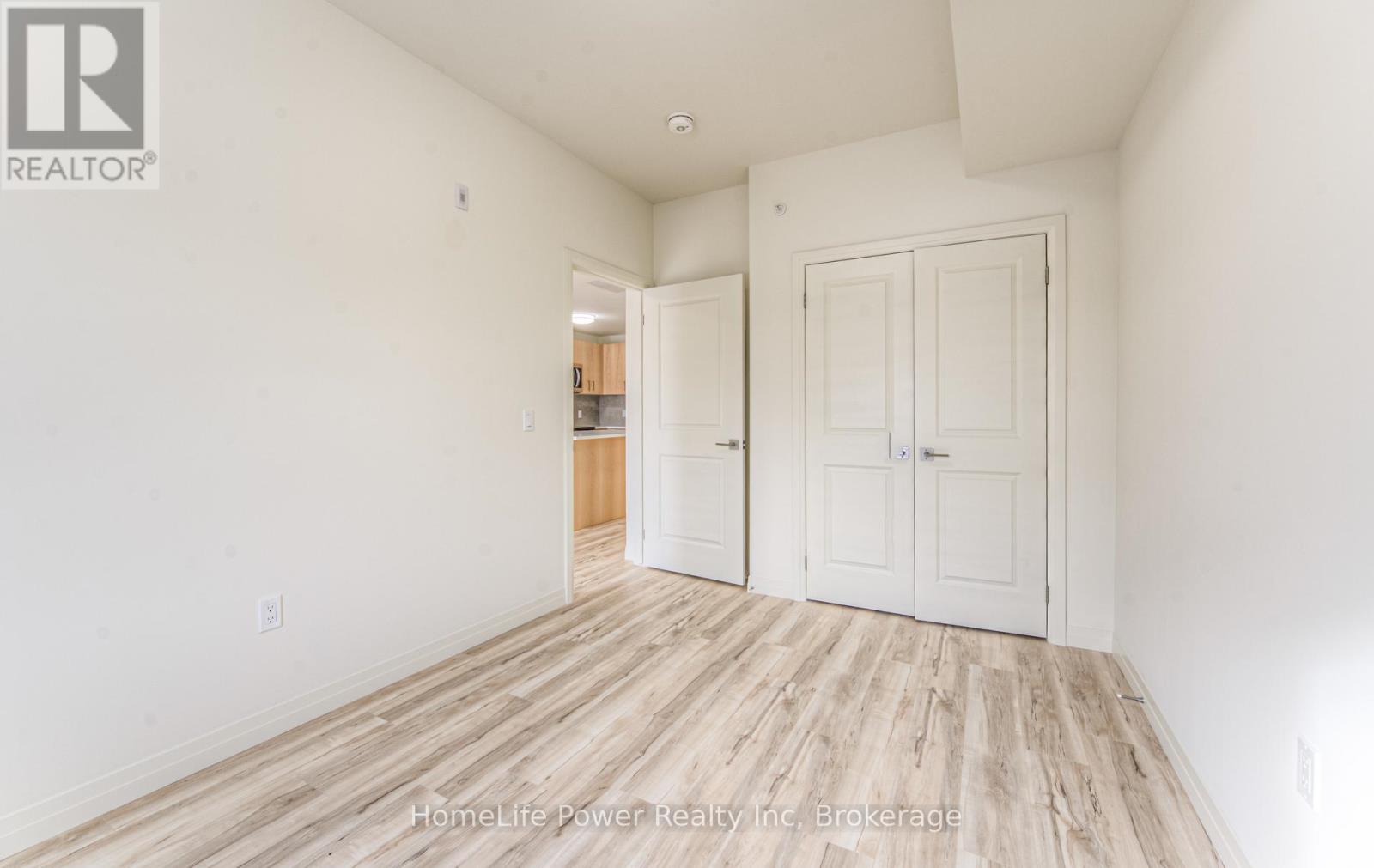 204 - 301 Westmount Road, Kitchener, Ontario  N2M 5M9 - Photo 24 - X12053998