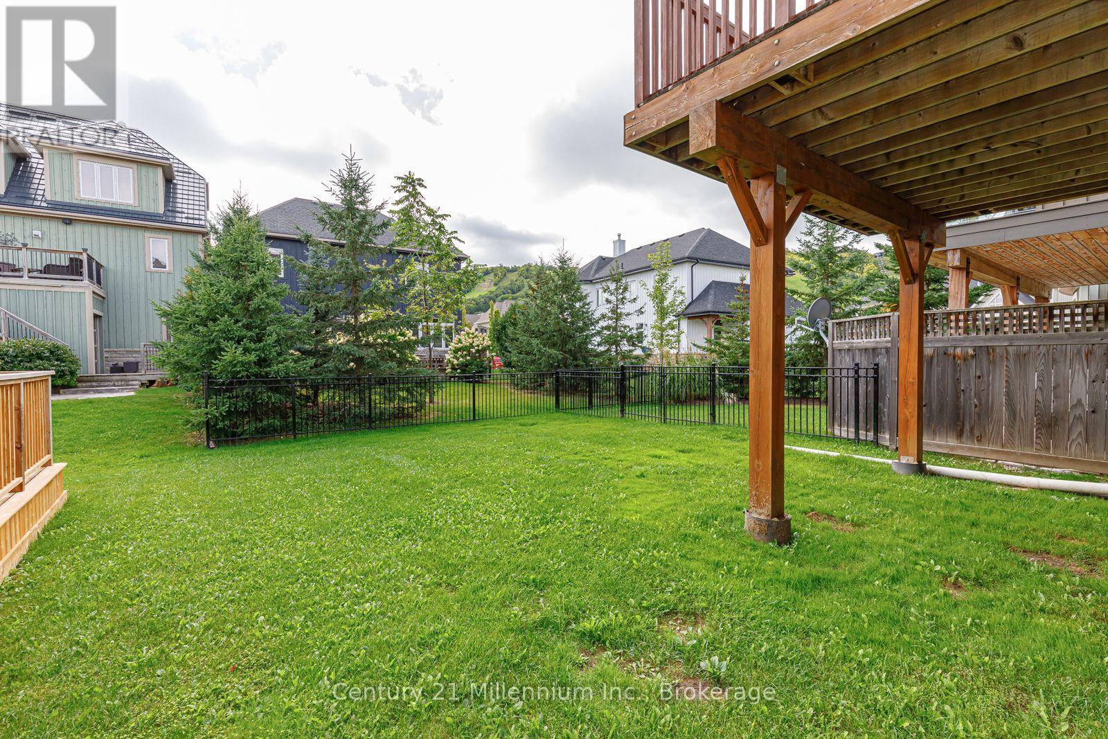 105 Millennium Way, Blue Mountains, Ontario  L9Y 0B8 - Photo 38 - X12054062